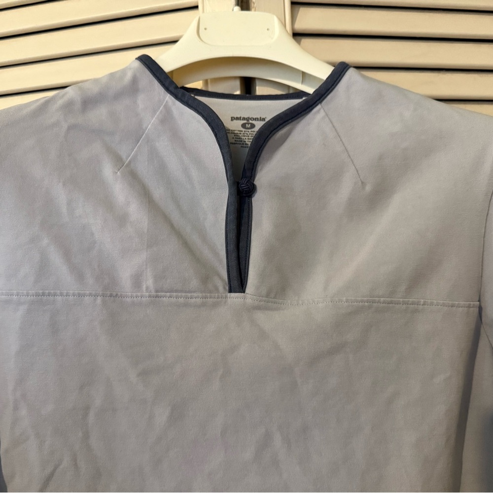 Patagonia Light Gray Pullover Top